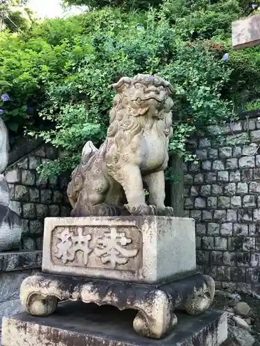 品川神社の狛犬