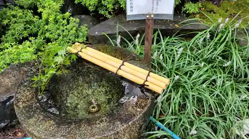 子安神社の手水舎