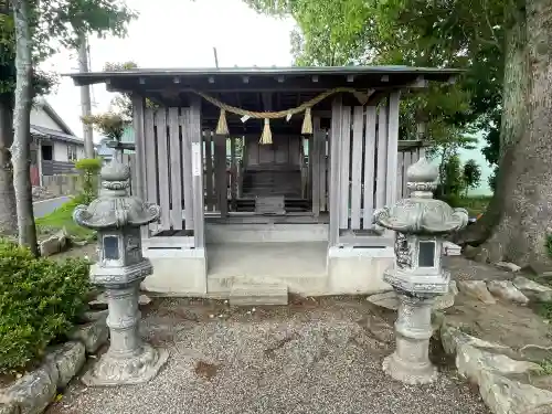 野村神社の{uncategorized: "未分類", other: "その他", undefined: "問題あり", building: "その他建物", grave: "お墓", sacred_gate: "鳥居", guardian: "狛犬", statue: "像", buddha: "仏像", history: "歴史", nature: "自然", garden: "庭園", animal: "動物", pagoda: "塔", temizu: "手水舎", mountain_gate: "山門・神門", sanctuary: "本殿・本堂", subordinate: "末社・摂社", art: "芸術", scenery: "景色", jizo: "地蔵", ema: "絵馬", goshuin: "御朱印", omikuji: "おみくじ", items: "授与品その他", amulet: "お守り", goshuincho: "御朱印帳", eats: "食事", festival: "お祭り", votive_dance: "神楽", shichigosan: "七五三参", wedding: "結婚式", experience: "体験その他", initially: "初詣", around: "周辺", anti_infection: "感染症対策"}