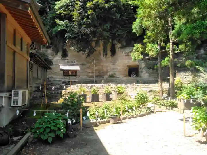 瀬戸神社の末社・摂社