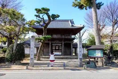 本光寺の山門