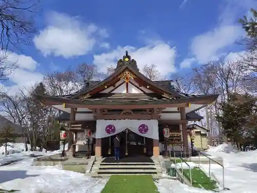 鷹栖神社の本殿・本堂
