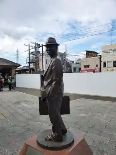 題経寺（柴又帝釈天）の像