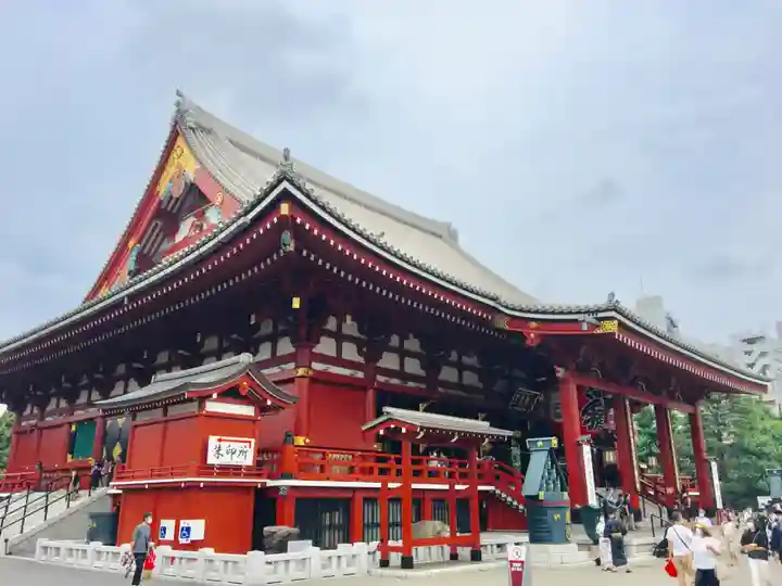 浅草寺の本殿・本堂