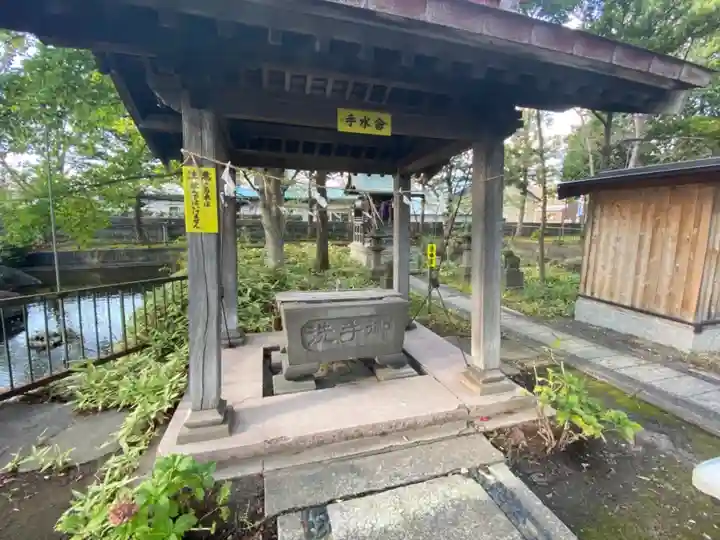 河童神社の手水舎