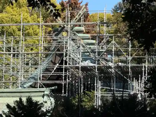 武蔵一宮氷川神社の{uncategorized: "未分類", other: "その他", undefined: "問題あり", building: "その他建物", grave: "お墓", sacred_gate: "鳥居", guardian: "狛犬", statue: "像", buddha: "仏像", history: "歴史", nature: "自然", garden: "庭園", animal: "動物", pagoda: "塔", temizu: "手水舎", mountain_gate: "山門・神門", sanctuary: "本殿・本堂", subordinate: "末社・摂社", art: "芸術", scenery: "景色", jizo: "地蔵", ema: "絵馬", goshuin: "御朱印", omikuji: "おみくじ", items: "授与品その他", amulet: "お守り", goshuincho: "御朱印帳", eats: "食事", festival: "お祭り", votive_dance: "神楽", shichigosan: "七五三参", wedding: "結婚式", experience: "体験その他", initially: "初詣", around: "周辺", anti_infection: "感染症対策"}