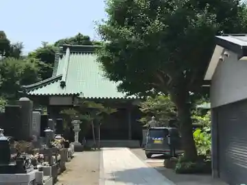 長井寺の本殿・本堂