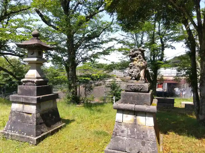 八幡神社の{uncategorized: "未分類", other: "その他", undefined: "問題あり", building: "その他建物", grave: "お墓", sacred_gate: "鳥居", guardian: "狛犬", statue: "像", buddha: "仏像", history: "歴史", nature: "自然", garden: "庭園", animal: "動物", pagoda: "塔", temizu: "手水舎", mountain_gate: "山門・神門", sanctuary: "本殿・本堂", subordinate: "末社・摂社", art: "芸術", scenery: "景色", jizo: "地蔵", ema: "絵馬", goshuin: "御朱印", omikuji: "おみくじ", items: "授与品その他", amulet: "お守り", goshuincho: "御朱印帳", eats: "食事", festival: "お祭り", votive_dance: "神楽", shichigosan: "七五三参", wedding: "結婚式", experience: "体験その他", initially: "初詣", around: "周辺", anti_infection: "感染症対策"}