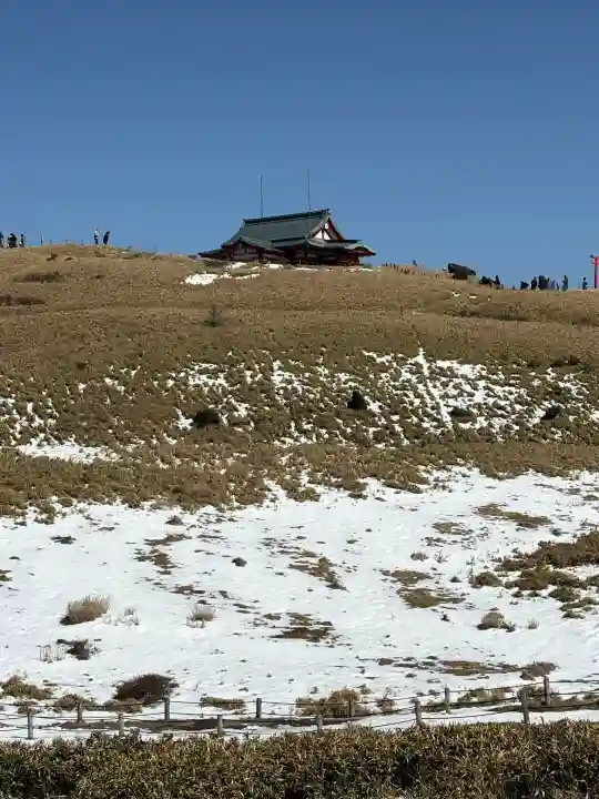 箱根元宮の{uncategorized: "未分類", other: "その他", undefined: "問題あり", building: "その他建物", grave: "お墓", sacred_gate: "鳥居", guardian: "狛犬", statue: "像", buddha: "仏像", history: "歴史", nature: "自然", garden: "庭園", animal: "動物", pagoda: "塔", temizu: "手水舎", mountain_gate: "山門・神門", sanctuary: "本殿・本堂", subordinate: "末社・摂社", art: "芸術", scenery: "景色", jizo: "地蔵", ema: "絵馬", goshuin: "御朱印", omikuji: "おみくじ", items: "授与品その他", amulet: "お守り", goshuincho: "御朱印帳", eats: "食事", festival: "お祭り", votive_dance: "神楽", shichigosan: "七五三参", wedding: "結婚式", experience: "体験その他", initially: "初詣", around: "周辺", anti_infection: "感染症対策"}