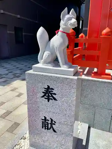 上土朝日稲荷神社の{uncategorized: "未分類", other: "その他", undefined: "問題あり", building: "その他建物", grave: "お墓", sacred_gate: "鳥居", guardian: "狛犬", statue: "像", buddha: "仏像", history: "歴史", nature: "自然", garden: "庭園", animal: "動物", pagoda: "塔", temizu: "手水舎", mountain_gate: "山門・神門", sanctuary: "本殿・本堂", subordinate: "末社・摂社", art: "芸術", scenery: "景色", jizo: "地蔵", ema: "絵馬", goshuin: "御朱印", omikuji: "おみくじ", items: "授与品その他", amulet: "お守り", goshuincho: "御朱印帳", eats: "食事", festival: "お祭り", votive_dance: "神楽", shichigosan: "七五三参", wedding: "結婚式", experience: "体験その他", initially: "初詣", around: "周辺", anti_infection: "感染症対策"}