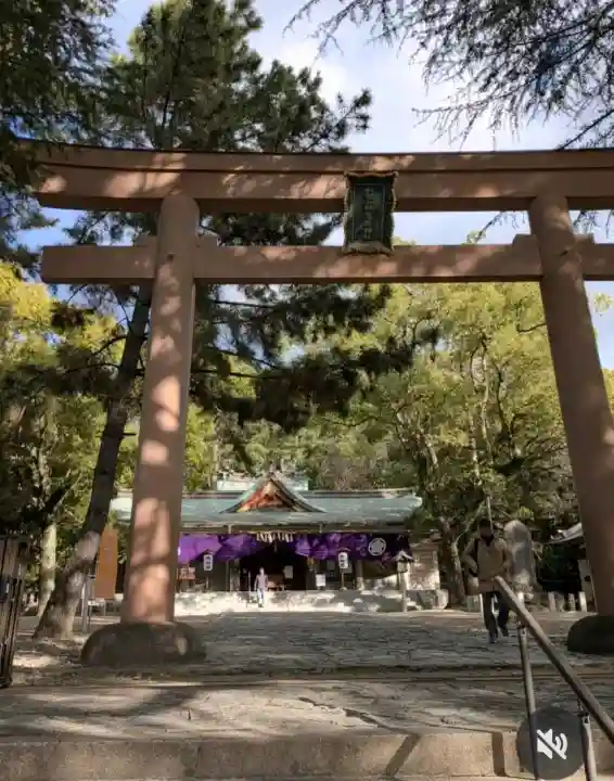 和歌山縣護國神社の{uncategorized: "未分類", other: "その他", undefined: "問題あり", building: "その他建物", grave: "お墓", sacred_gate: "鳥居", guardian: "狛犬", statue: "像", buddha: "仏像", history: "歴史", nature: "自然", garden: "庭園", animal: "動物", pagoda: "塔", temizu: "手水舎", mountain_gate: "山門・神門", sanctuary: "本殿・本堂", subordinate: "末社・摂社", art: "芸術", scenery: "景色", jizo: "地蔵", ema: "絵馬", goshuin: "御朱印", omikuji: "おみくじ", items: "授与品その他", amulet: "お守り", goshuincho: "御朱印帳", eats: "食事", festival: "お祭り", votive_dance: "神楽", shichigosan: "七五三参", wedding: "結婚式", experience: "体験その他", initially: "初詣", around: "周辺", anti_infection: "感染症対策"}