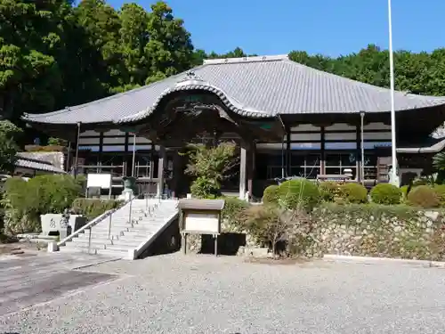 石雲院の本殿