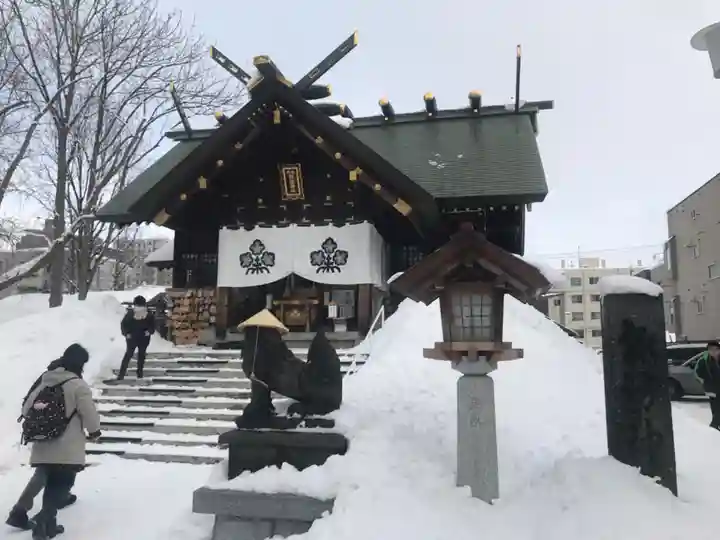 札幌諏訪神社の本殿・本堂