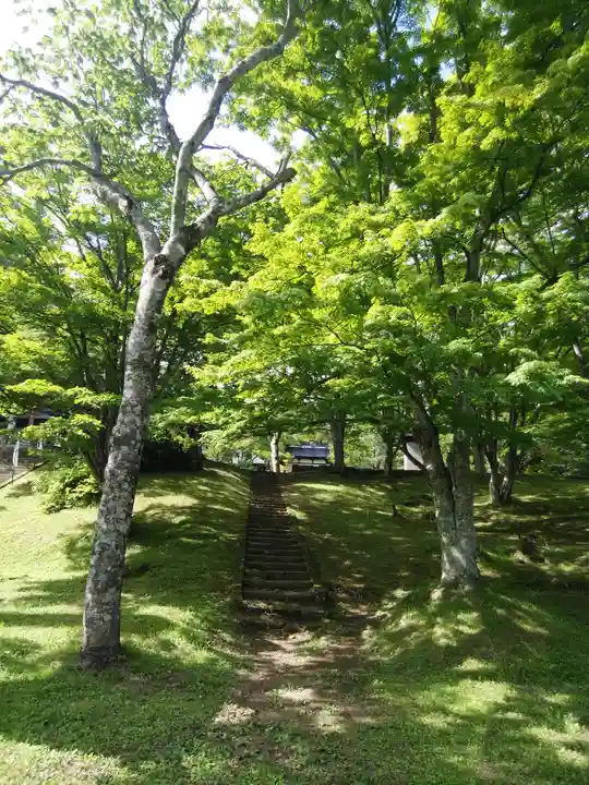 土津神社|こどもと出世の神さまの自然