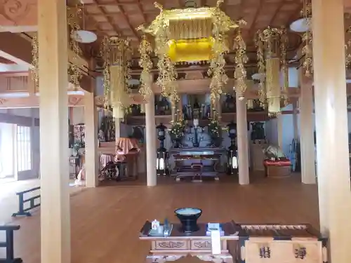 覚伝寺の本殿・本堂