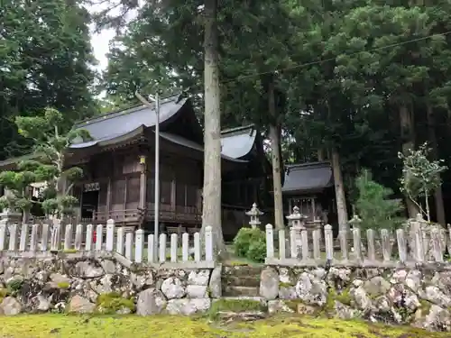 二村神社の本殿・本堂
