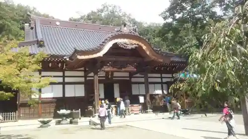 深大寺の本殿