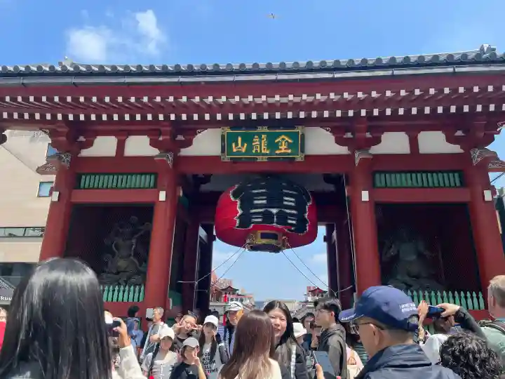 浅草寺の{uncategorized: "未分類", other: "その他", undefined: "問題あり", building: "その他建物", grave: "お墓", sacred_gate: "鳥居", guardian: "狛犬", statue: "像", buddha: "仏像", history: "歴史", nature: "自然", garden: "庭園", animal: "動物", pagoda: "塔", temizu: "手水舎", mountain_gate: "山門・神門", sanctuary: "本殿・本堂", subordinate: "末社・摂社", art: "芸術", scenery: "景色", jizo: "地蔵", ema: "絵馬", goshuin: "御朱印", omikuji: "おみくじ", items: "授与品その他", amulet: "お守り", goshuincho: "御朱印帳", eats: "食事", festival: "お祭り", votive_dance: "神楽", shichigosan: "七五三参", wedding: "結婚式", experience: "体験その他", initially: "初詣", around: "周辺", anti_infection: "感染症対策"}