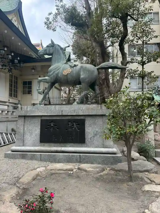 難波八阪神社の{uncategorized: "未分類", other: "その他", undefined: "問題あり", building: "その他建物", grave: "お墓", sacred_gate: "鳥居", guardian: "狛犬", statue: "像", buddha: "仏像", history: "歴史", nature: "自然", garden: "庭園", animal: "動物", pagoda: "塔", temizu: "手水舎", mountain_gate: "山門・神門", sanctuary: "本殿・本堂", subordinate: "末社・摂社", art: "芸術", scenery: "景色", jizo: "地蔵", ema: "絵馬", goshuin: "御朱印", omikuji: "おみくじ", items: "授与品その他", amulet: "お守り", goshuincho: "御朱印帳", eats: "食事", festival: "お祭り", votive_dance: "神楽", shichigosan: "七五三参", wedding: "結婚式", experience: "体験その他", initially: "初詣", around: "周辺", anti_infection: "感染症対策"}