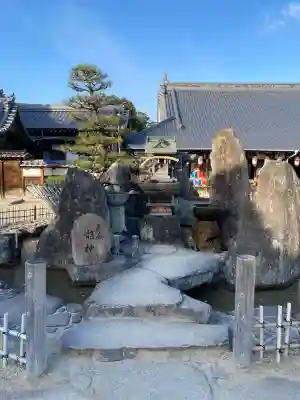 大願寺の{uncategorized: "未分類", other: "その他", undefined: "問題あり", building: "その他建物", grave: "お墓", sacred_gate: "鳥居", guardian: "狛犬", statue: "像", buddha: "仏像", history: "歴史", nature: "自然", garden: "庭園", animal: "動物", pagoda: "塔", temizu: "手水舎", mountain_gate: "山門・神門", sanctuary: "本殿・本堂", subordinate: "末社・摂社", art: "芸術", scenery: "景色", jizo: "地蔵", ema: "絵馬", goshuin: "御朱印", omikuji: "おみくじ", items: "授与品その他", amulet: "お守り", goshuincho: "御朱印帳", eats: "食事", festival: "お祭り", votive_dance: "神楽", shichigosan: "七五三参", wedding: "結婚式", experience: "体験その他", initially: "初詣", around: "周辺", anti_infection: "感染症対策"}
