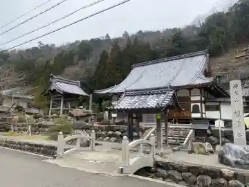 檀渓寺の{uncategorized: "未分類", other: "その他", undefined: "問題あり", building: "その他建物", grave: "お墓", sacred_gate: "鳥居", guardian: "狛犬", statue: "像", buddha: "仏像", history: "歴史", nature: "自然", garden: "庭園", animal: "動物", pagoda: "塔", temizu: "手水舎", mountain_gate: "山門・神門", sanctuary: "本殿・本堂", subordinate: "末社・摂社", art: "芸術", scenery: "景色", jizo: "地蔵", ema: "絵馬", goshuin: "御朱印", omikuji: "おみくじ", items: "授与品その他", amulet: "お守り", goshuincho: "御朱印帳", eats: "食事", festival: "お祭り", votive_dance: "神楽", shichigosan: "七五三参", wedding: "結婚式", experience: "体験その他", initially: "初詣", around: "周辺", anti_infection: "感染症対策"}