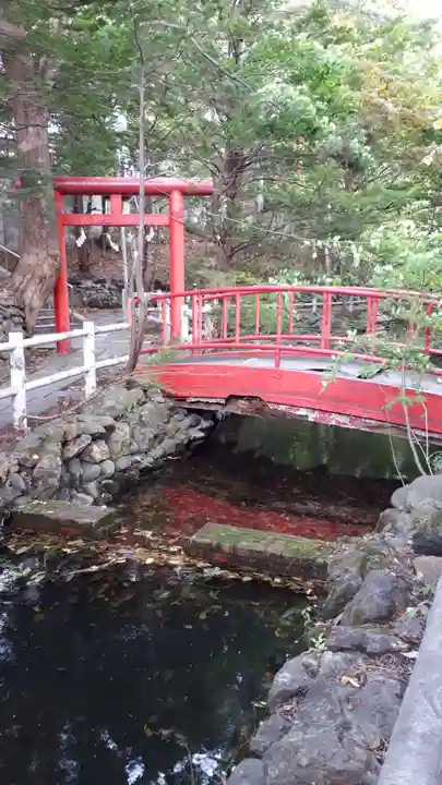 白石神社の庭園