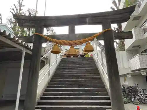 高輪神社の鳥居