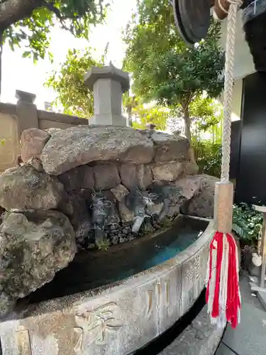 成田山深川不動堂（新勝寺東京別院）の手水舎