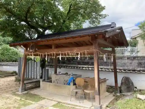 八幡神社の手水舎