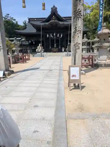 白鳥神社の{uncategorized: "未分類", other: "その他", undefined: "問題あり", building: "その他建物", grave: "お墓", sacred_gate: "鳥居", guardian: "狛犬", statue: "像", buddha: "仏像", history: "歴史", nature: "自然", garden: "庭園", animal: "動物", pagoda: "塔", temizu: "手水舎", mountain_gate: "山門・神門", sanctuary: "本殿・本堂", subordinate: "末社・摂社", art: "芸術", scenery: "景色", jizo: "地蔵", ema: "絵馬", goshuin: "御朱印", omikuji: "おみくじ", items: "授与品その他", amulet: "お守り", goshuincho: "御朱印帳", eats: "食事", festival: "お祭り", votive_dance: "神楽", shichigosan: "七五三参", wedding: "結婚式", experience: "体験その他", initially: "初詣", around: "周辺", anti_infection: "感染症対策"}