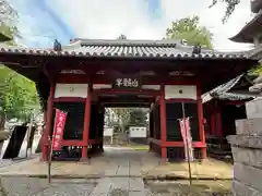 東石清水八幡神社の山門