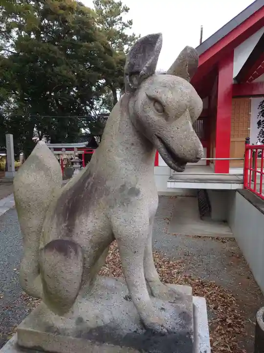 美濃輪稲荷神社の狛犬