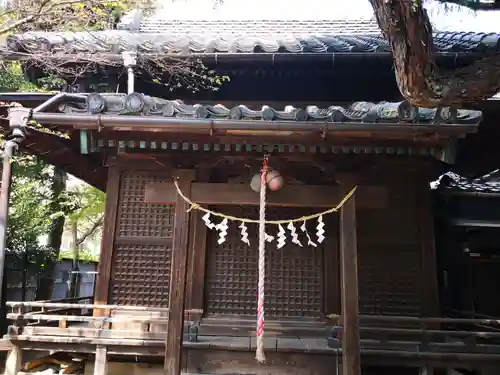 雪塚稲荷神社の本殿・本堂