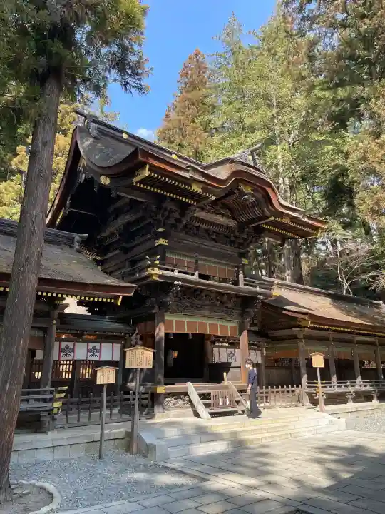 諏訪大社下社春宮の{uncategorized: "未分類", other: "その他", undefined: "問題あり", building: "その他建物", grave: "お墓", sacred_gate: "鳥居", guardian: "狛犬", statue: "像", buddha: "仏像", history: "歴史", nature: "自然", garden: "庭園", animal: "動物", pagoda: "塔", temizu: "手水舎", mountain_gate: "山門・神門", sanctuary: "本殿・本堂", subordinate: "末社・摂社", art: "芸術", scenery: "景色", jizo: "地蔵", ema: "絵馬", goshuin: "御朱印", omikuji: "おみくじ", items: "授与品その他", amulet: "お守り", goshuincho: "御朱印帳", eats: "食事", festival: "お祭り", votive_dance: "神楽", shichigosan: "七五三参", wedding: "結婚式", experience: "体験その他", initially: "初詣", around: "周辺", anti_infection: "感染症対策"}