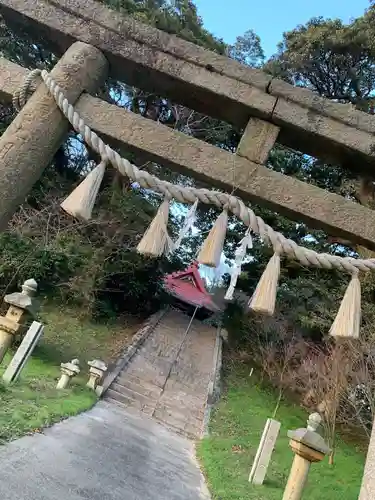 津布田八幡宮の建物その他