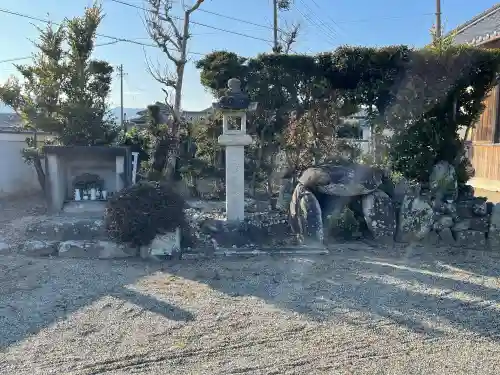 安楽寺の{uncategorized: "未分類", other: "その他", undefined: "問題あり", building: "その他建物", grave: "お墓", sacred_gate: "鳥居", guardian: "狛犬", statue: "像", buddha: "仏像", history: "歴史", nature: "自然", garden: "庭園", animal: "動物", pagoda: "塔", temizu: "手水舎", mountain_gate: "山門・神門", sanctuary: "本殿・本堂", subordinate: "末社・摂社", art: "芸術", scenery: "景色", jizo: "地蔵", ema: "絵馬", goshuin: "御朱印", omikuji: "おみくじ", items: "授与品その他", amulet: "お守り", goshuincho: "御朱印帳", eats: "食事", festival: "お祭り", votive_dance: "神楽", shichigosan: "七五三参", wedding: "結婚式", experience: "体験その他", initially: "初詣", around: "周辺", anti_infection: "感染症対策"}