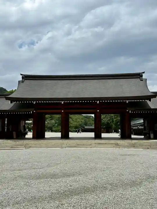 橿原神宮の山門・神門