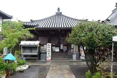 出釋迦寺の本殿・本堂