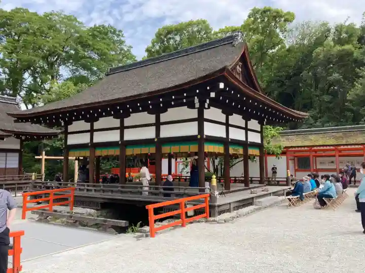 賀茂御祖神社(下鴨神社)の{uncategorized: "未分類", other: "その他", undefined: "問題あり", building: "その他建物", grave: "お墓", sacred_gate: "鳥居", guardian: "狛犬", statue: "像", buddha: "仏像", history: "歴史", nature: "自然", garden: "庭園", animal: "動物", pagoda: "塔", temizu: "手水舎", mountain_gate: "山門・神門", sanctuary: "本殿・本堂", subordinate: "末社・摂社", art: "芸術", scenery: "景色", jizo: "地蔵", ema: "絵馬", goshuin: "御朱印", omikuji: "おみくじ", items: "授与品その他", amulet: "お守り", goshuincho: "御朱印帳", eats: "食事", festival: "お祭り", votive_dance: "神楽", shichigosan: "七五三参", wedding: "結婚式", experience: "体験その他", initially: "初詣", around: "周辺", anti_infection: "感染症対策"}