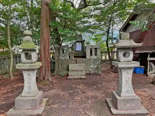 猛島神社の末社