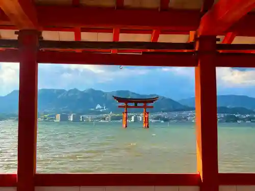 厳島神社(広島県)