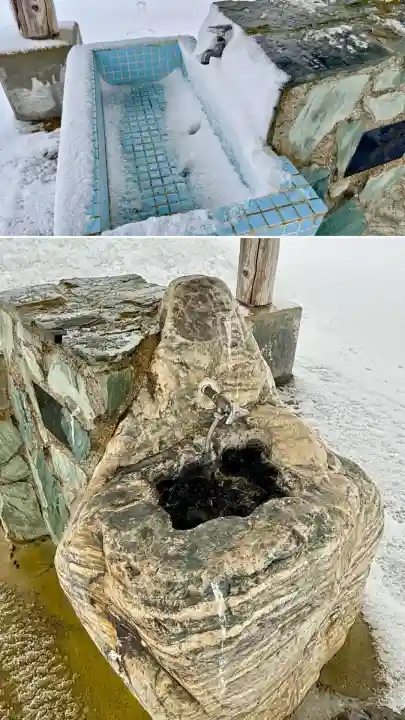 千軒神社の{uncategorized: "未分類", other: "その他", undefined: "問題あり", building: "その他建物", grave: "お墓", sacred_gate: "鳥居", guardian: "狛犬", statue: "像", buddha: "仏像", history: "歴史", nature: "自然", garden: "庭園", animal: "動物", pagoda: "塔", temizu: "手水舎", mountain_gate: "山門・神門", sanctuary: "本殿・本堂", subordinate: "末社・摂社", art: "芸術", scenery: "景色", jizo: "地蔵", ema: "絵馬", goshuin: "御朱印", omikuji: "おみくじ", items: "授与品その他", amulet: "お守り", goshuincho: "御朱印帳", eats: "食事", festival: "お祭り", votive_dance: "神楽", shichigosan: "七五三参", wedding: "結婚式", experience: "体験その他", initially: "初詣", around: "周辺", anti_infection: "感染症対策"}