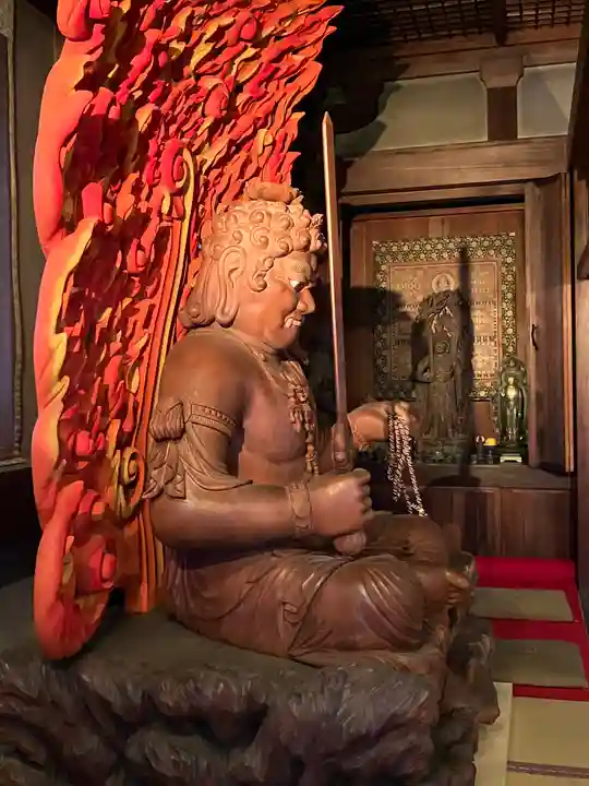 藤次寺の本殿・本堂