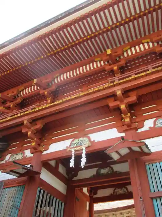 吉野水分神社(吉野町)の山門・神門