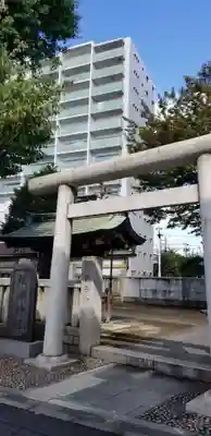 綾瀬神社の鳥居