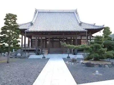 法泉寺の本殿・本堂