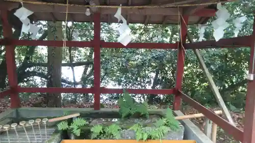 犬丸天満宮の手水舎