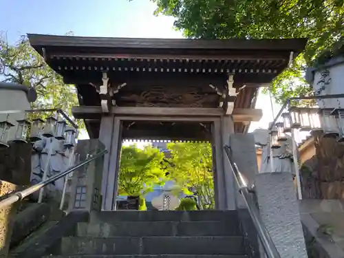 法性寺の山門