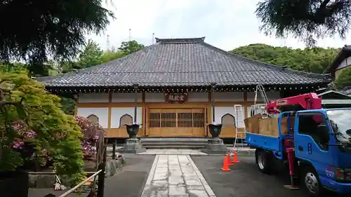 満昌寺の本殿・本堂
