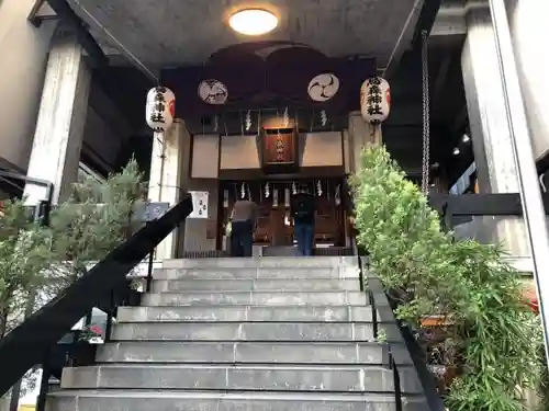 烏森神社の本殿・本堂
